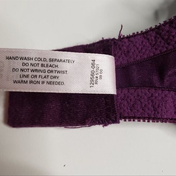 Victoria’s Secret- Purple Embroidered Heart Bra, Size 34B - Picture 12 of 12